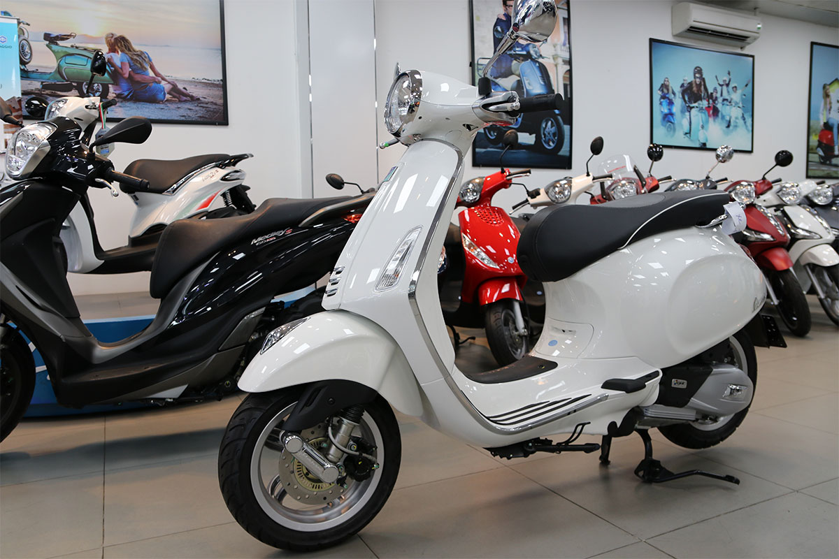 Vespa Primavera 125 là lựa chọn lý tưởng cho những ai yêu thích phong cách cổ điển, sang trọng